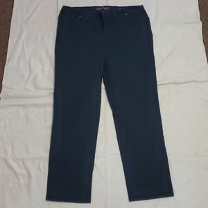 Gloria Vanderbilt pants, 16p